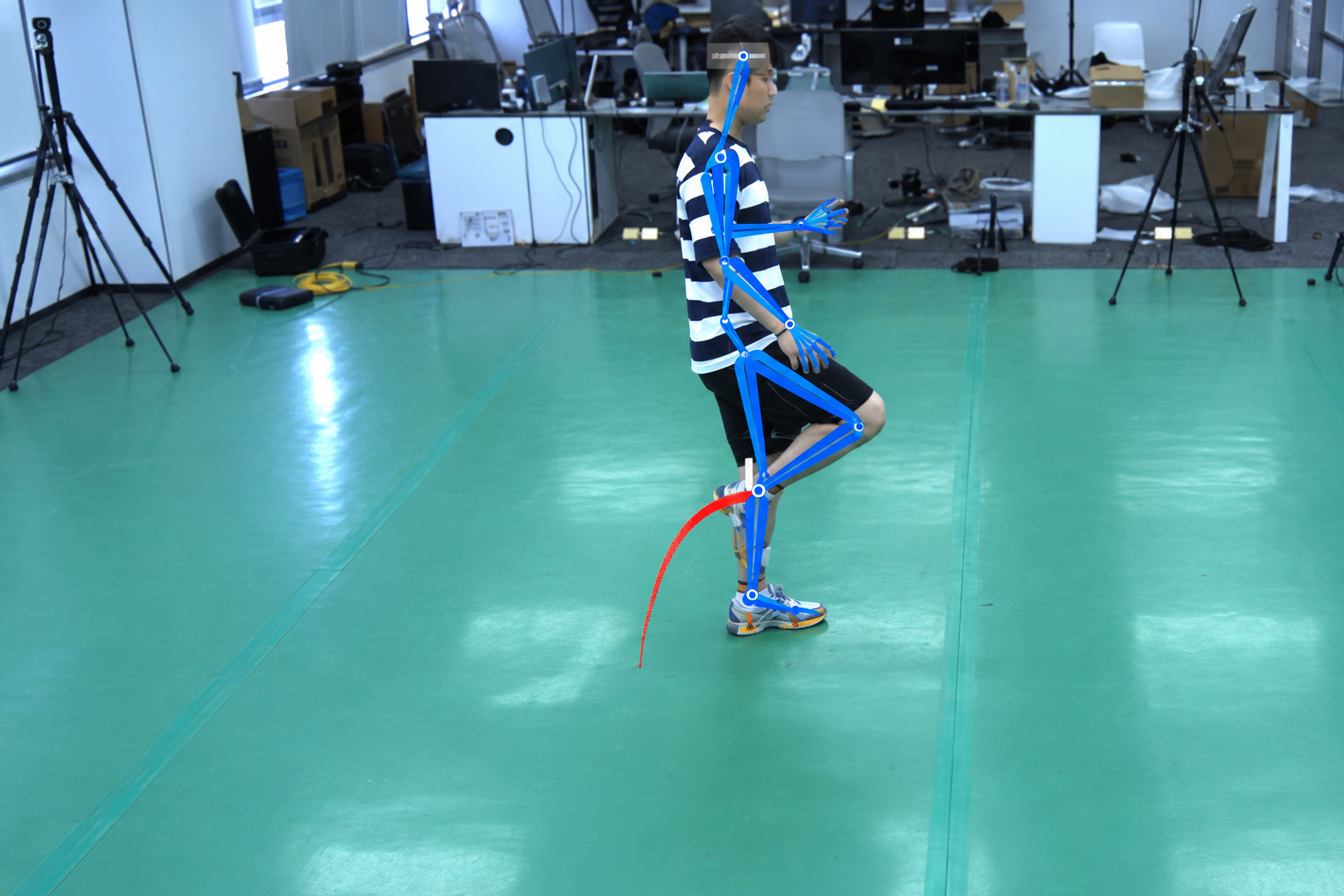 motionlab 武术动作分析展示：真人动作、三维骨架与腿部运动轨迹